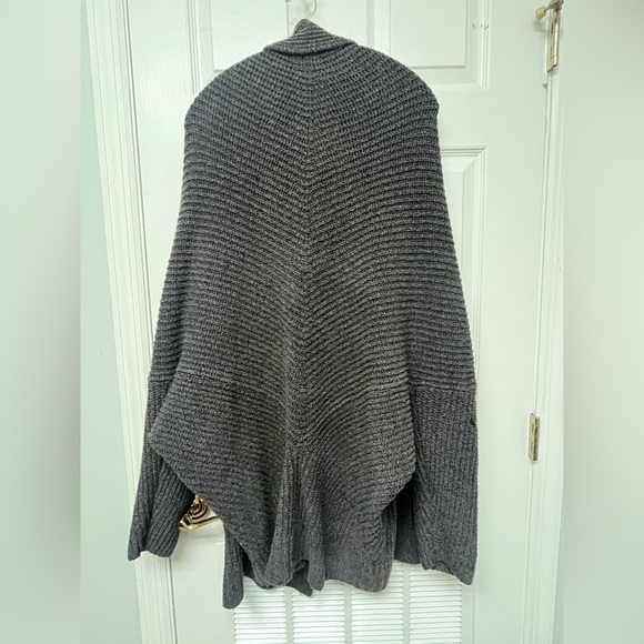 Aerie Charcoal Knit Sweater - Picture 10 of 10